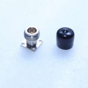 Leo/aqua antenna connector